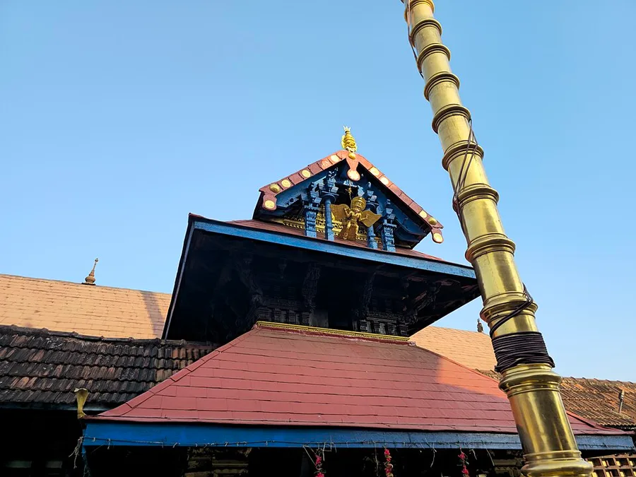 krishna की मूर्ति
